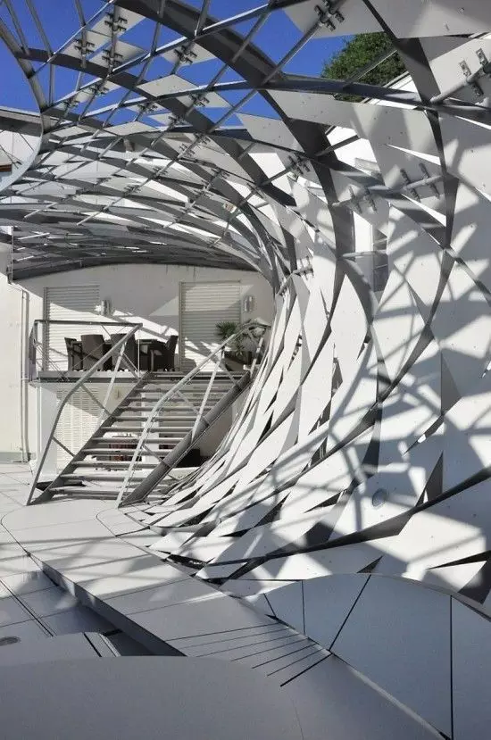 设计简单又不失个性的轻钢结构建筑