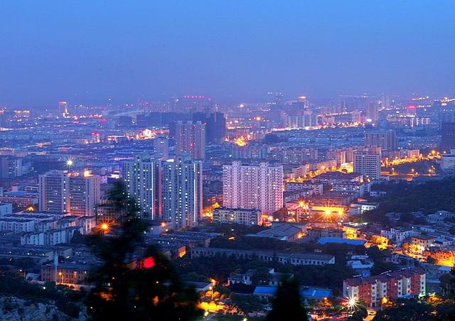 专家：调控重心向楼市活跃区域转移，第四季度卖房难将会逐渐显现