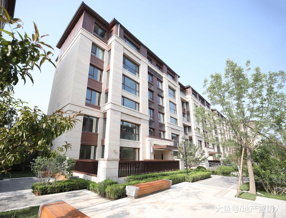 寻找正在消失的大平层