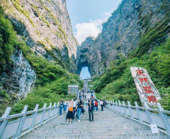 400万韩国人蜂拥而至来到中国，听说是来看祖先的发源地？