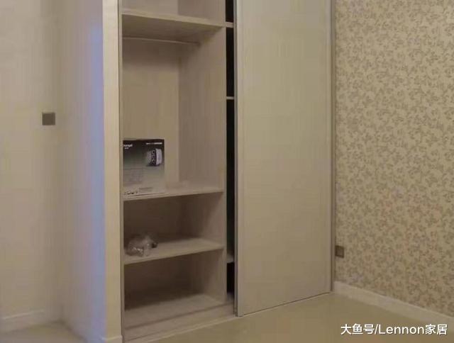 衣柜装到顶，加个这东西进去，美观实用不过时，越住越顺心