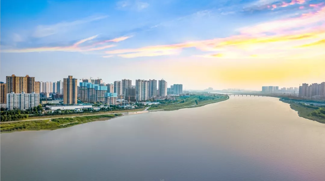 全城聚焦 | 绿城·春江花月生活美学馆荣耀开放，不负久候惊艳全城！