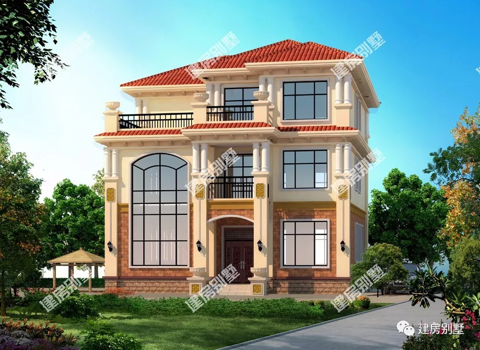 两栋建房尺寸接近的农村别墅，全家人为拥有这栋房感到自豪