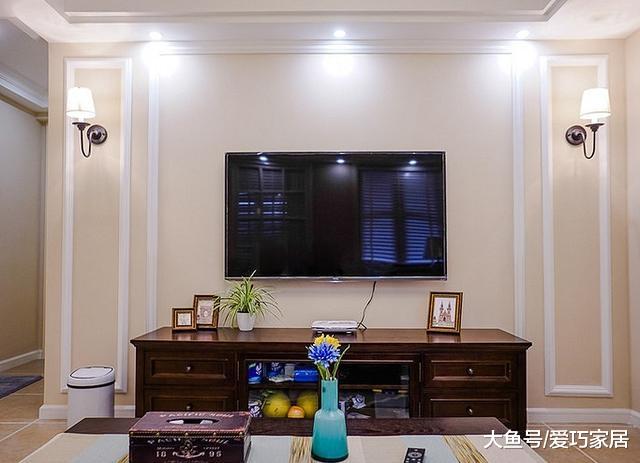 客厅万万不要装大理石电视墙，如今都装这种代替，美观又省钱