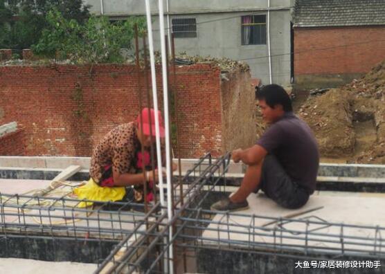 反哺父母养育之恩, 花15万替父母自建两层小洋房, 邻居都说物超所值