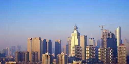 如今房价“暴跌”，为啥刚需还不买房？开发商透漏出3个原因