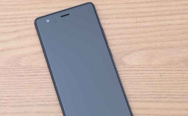 从2799降至1799，骁龙8系列+无边框，昔日游戏旗舰机加速退场