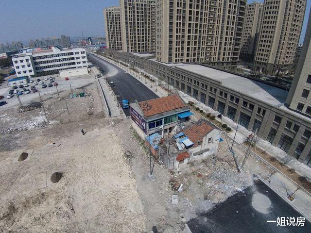 “密不通风”的高楼大厦，只有穷人会当作“宝”，劝你趁早卖掉