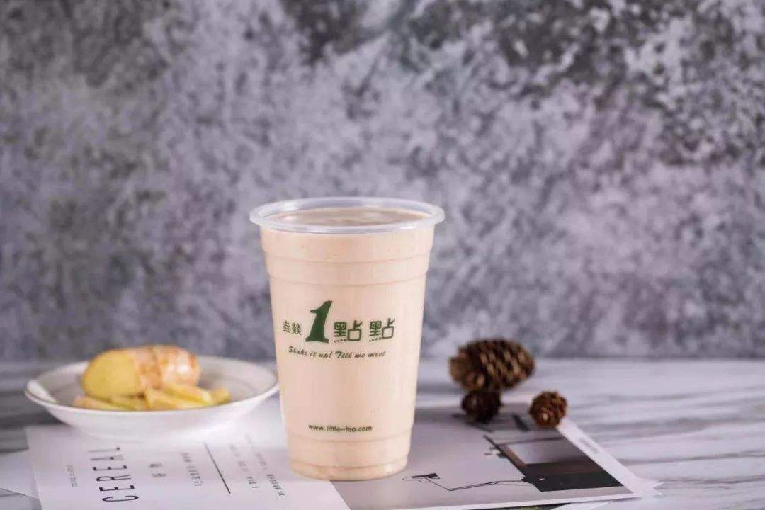 都是送奶茶：暖男送一点点，直男送蜜雪冰城，而渣男赢在了起跑线