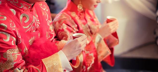 古代人三妻四妾，性別比失衡，為什么很少有打光棍的？