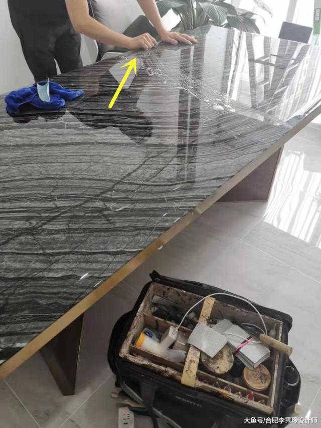 实拍老师傅修复大理石桌面，2米长的裂缝补完，跟新买的一模一样！