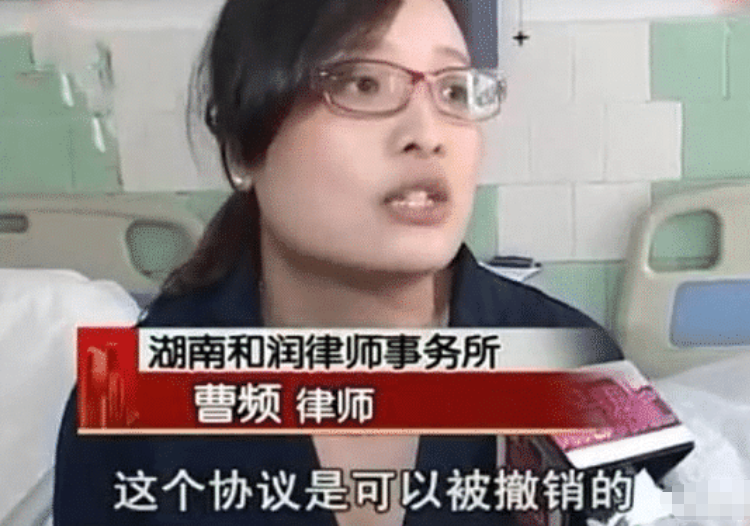 孙女趁奶奶住院，擅自把房子卖了68万消失，买家咆哮奶奶：我只认房产证