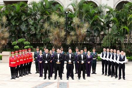 这个小区“牛”！业主炒掉物业自管，物业费没变，房价大涨