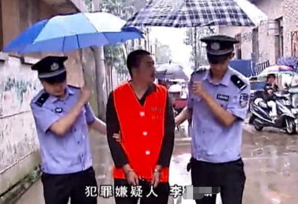 女子不务正业，离婚后又做了第三者，最终命丧刀下