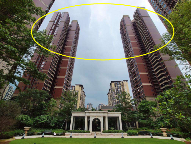 为什么买房买顶楼是最划算的？空气好还安静，整个天台都是你家的