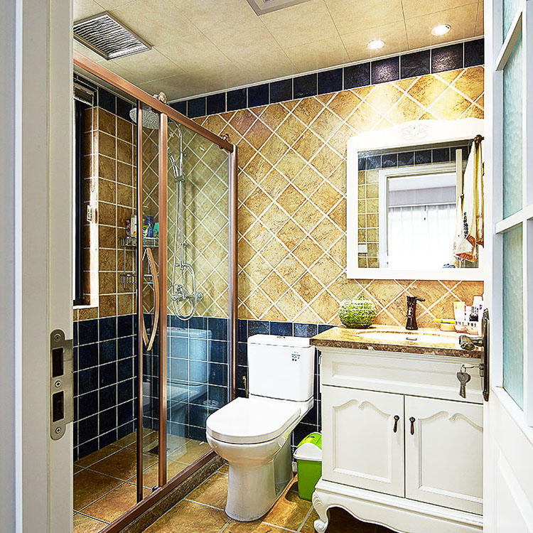 卫生间实在太小，不妨空间扩容设计