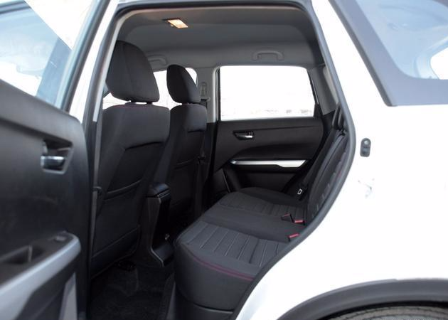 又一好车被遗忘，品质不输丰田，百公里油耗5.4L，10万却无人问津