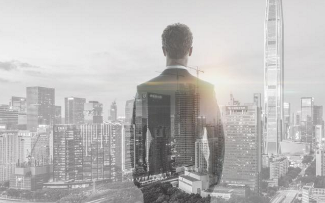 李嘉诚又一“预言”，透露未来房价，潘石屹用行动“暗示”