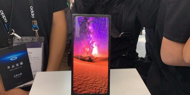 OPPO“透视全景屏”初体验，极致全面屏背后，满满的科技感