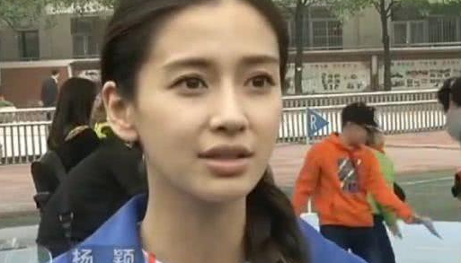 央视媒体“照妖镜”？杨颖路人，李现呆萌，看到蔡徐坤：太油腻