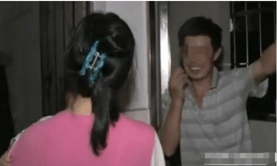 回顾女子欠下2000元,遭老债主侵犯,还甘愿为其生下孩子