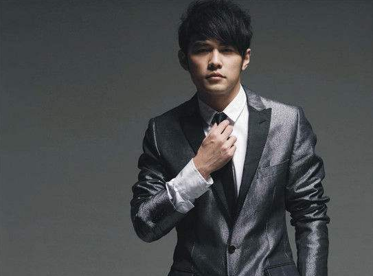 周杰伦所有单曲变收费模式，网友却吐槽这不叫支持正版，叫耍流氓