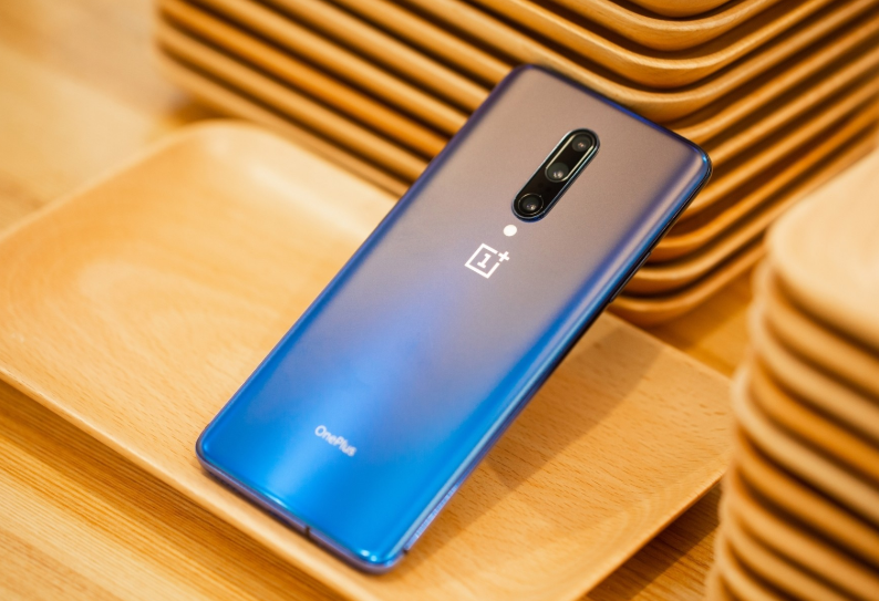 同样是互联网手机品牌，小米为何不能做出一加七Pro这种产品？