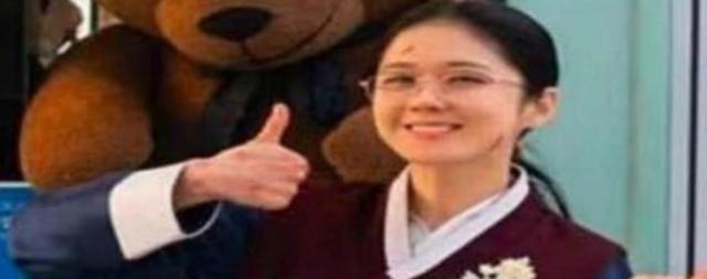 张娜拉|张娜拉现状遭曝光，沦落成柜台促销员，满脸伤惹人怜