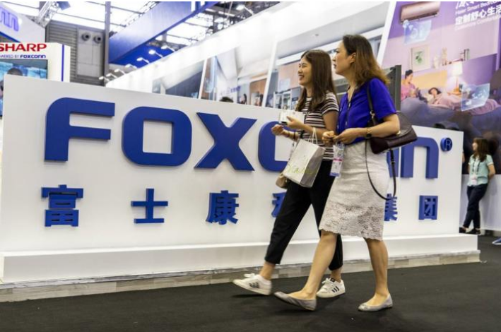 又一代工巨头崛起，郭台铭开始反悔，网友：出去容易，回来难！