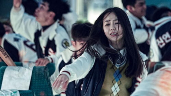 釜山行，看到最后一幕心都碎了，人心究竟能多险恶！