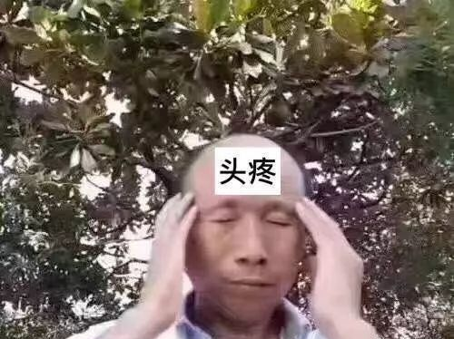 女司机边开车边敷面膜，交警有点蒙！还有这种操作？