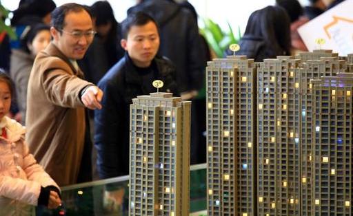 为什么法院拍卖的房产越来越多？比市场价还便宜，能不能买？