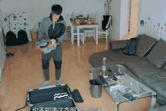 ?晒晒华晨宇住的豪宅，最节俭的富二代，居住的房子太简陋了