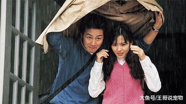 30岁高调公开恋情，婚后看清老公真面目火速离婚，今43岁仍单身