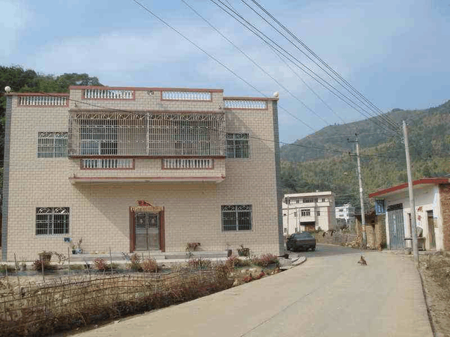 家门口万万不要朝位置开, 老师傅都不敢这样装, 再有钱也会住穷!