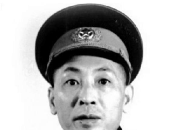 孟良崮战役，这个营有多重要？陈毅：万幸万幸，还好有它