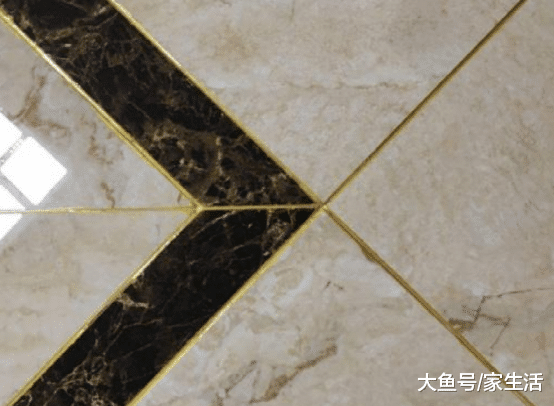 铺完瓷砖做个美缝要好几百块？自己动手原来这么简单，别多花钱了
