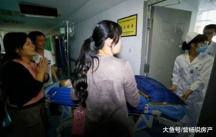 孕妇喜欢吃鸭肉，九个月时产下男婴，看到孩子后，家人痛哭流涕