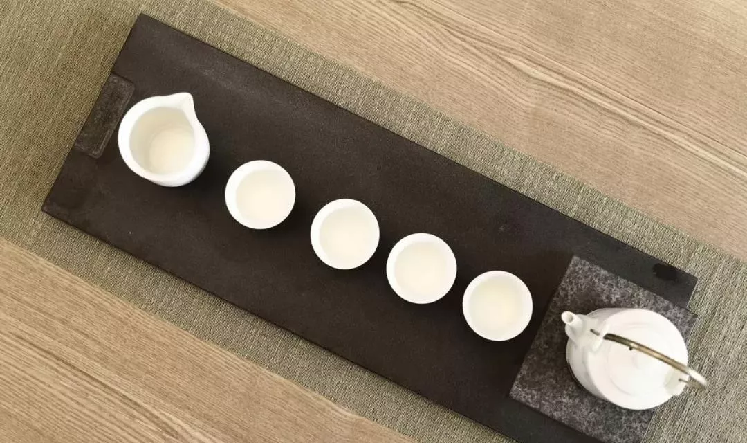 这才是茶室该有的样子，至极至美，极度舒适！