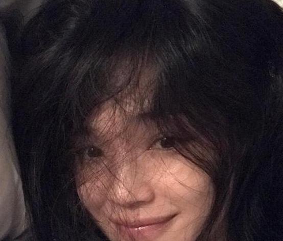 参观舒淇价值过亿的豪宅，衣帽间很霸道，全是名牌包包和衣服