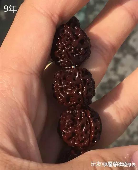 ＂盘了7年的猪骨，比玉还润泽，果然万物皆可盘啊＂