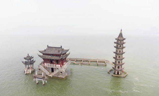 中国有座古城千年不毁, 一年出现一次, 据说与外星有关!