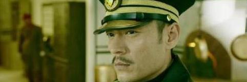 一开始以为是反派，后来才发现是正派的六位角色