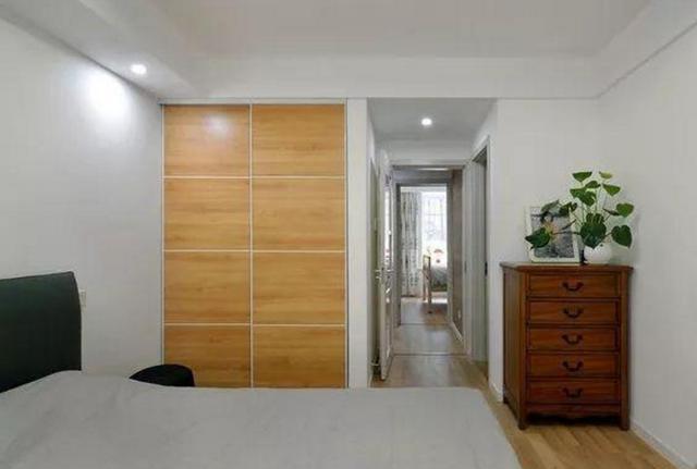 装修155平米三居室,极简风格,全屋使用\大白墙\,采光效果级棒