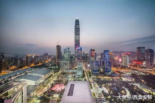 对比全国经济20强城市的高等教育，这些城市仅1所公办本科院校