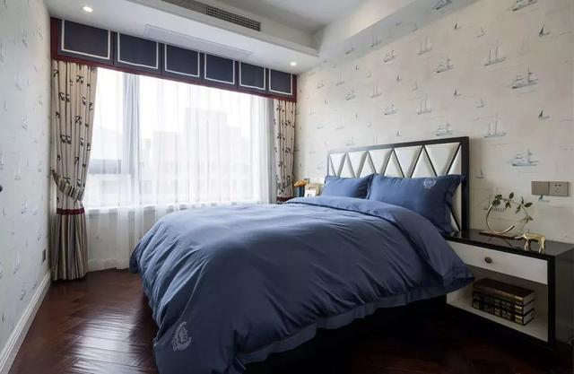 15万装好120㎡现代美式，主卧的飘窗美观实用，这样装修真的值