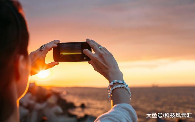 别再说手机拍照能秒单反了，但这些技术确实取代了入门微单