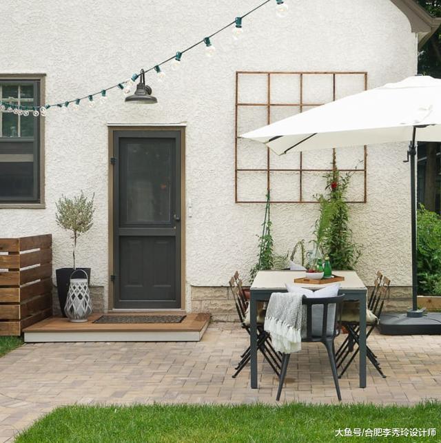 门前的院子老是长杂草，不用打水泥，直接铺一层石砖，小院子干干净净