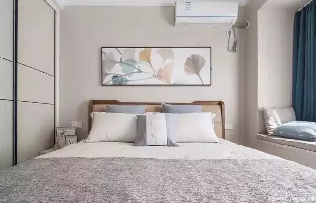 谁说小卧室注定乱糟糟？学着这样装，小卧室也可以精致、宽敞起来！