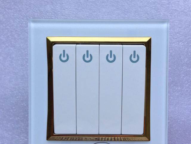 新房安装墙壁插座，很容易把墙面污染，试试这几种方法！